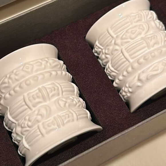 Katy Briscoe Home Bone China White Bisque Salt & Pepper Shakers 2.5” New In Box - Picture 4 of 15